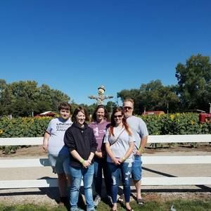 Meet your Posher, Toni